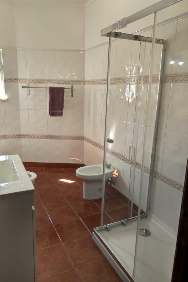 Spacious Central 2 Bedroom Apartment Setubal Luaran gambar